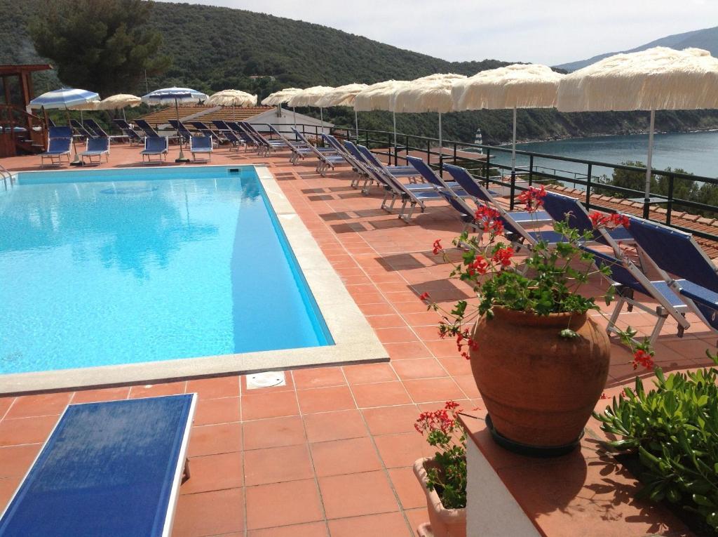 Hotel Paradiso Портоферрайо Экстерьер фото